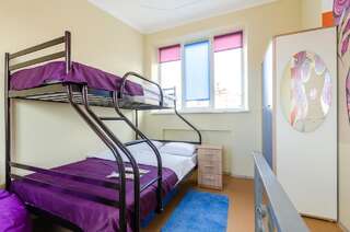 Мини-отель Апартаменты WOW-hotel Киев Трехместный номер с собственной ванной комнатой-4